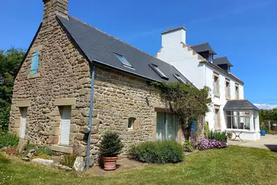 Image de Grande maison familiale avec jardin tout confort à proximité de la mer
