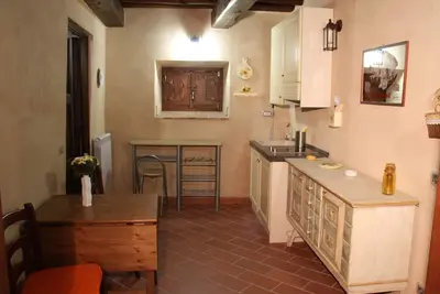 Image de \"Tournesols\": Bel appartement de campagne avec piscine, près de Cinque terre