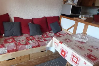 Image de Location petit nid au calme et avec une vue superbe (classé 2 étoiles)