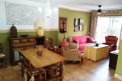 Maison avec jardin dans urbanisation fermée