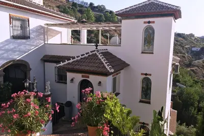 Image de Tinaos 1 adapté avec terrasse et solarium