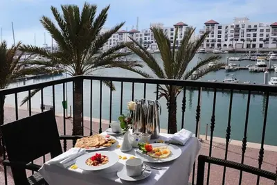 Marina Agadir  & mer  à vous pieds