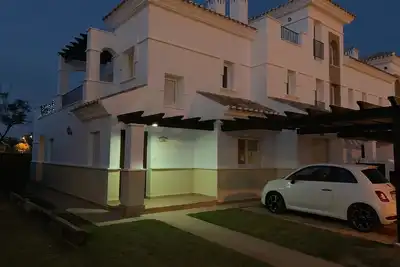 Moderne 2 chambres 2 salles de bain Frontline Golf Townhouse avec une vue imprenable