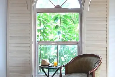 Image de Luxueuse chambre en suite avec salon vue mer imprenable et balcon à Bantry Bay