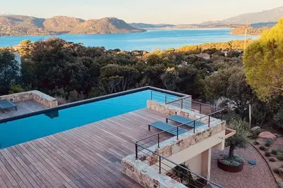Image de Spacious villa with sea view and private pool. Cala Rossa Estate