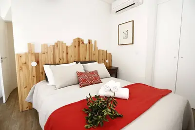 New Lisbon downtown Maisons- 4a