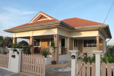 Image de Hua Hin Villa, belle et confortable 3 chambres / 2 salle de bain villa à louer à Hua Hin