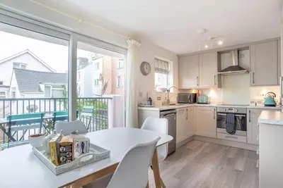 Image de Fabuleux appartement rénové bien aménagé dans le centre de Falmouth