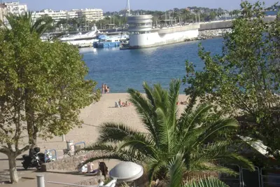 Image de Front De Mer -Appt. F3. - Refait A Neuf-2 Etoiles-