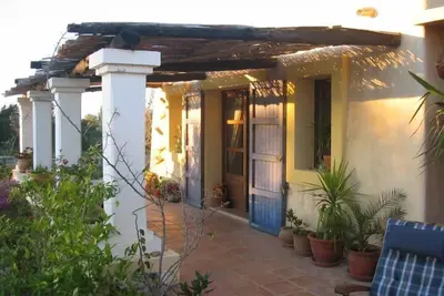 Saint Ferran Des Ses Roques: maison rustique avec jardin