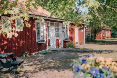 Image de Un salon et une idylle familiale au milieu de l'archipel