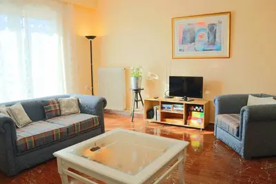 Image de Filis Apartment - Appartement rénové de 2 chambres situé en plein centre de Lefkada!