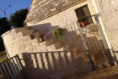 Image de Trulli Bicetta dans la vallée d'Itria