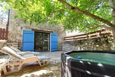 Image de La Grange du Méjean, gîte de France 4 épis Sauna+Spa sur le Causse Méjean