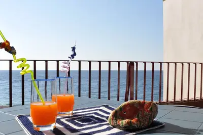 Image de Appartement dans résidence avec plage privée