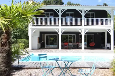 Image de Magnifique villa avec chambres climatisées et piscine chauffée