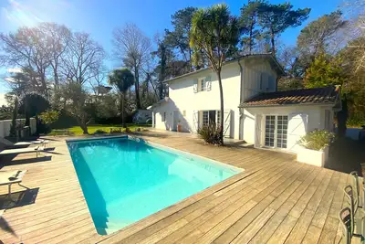 Villa Biarritz / 5 mn plages / Piscine chauffée