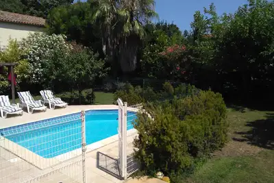 Image de unique! Maison jardin - piscine privée - centre ville Pezenas!
