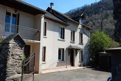 Image de Maison indépendante de 65 m2, rénovée, avec cour sécurisée  à 7 km de Lourdes.