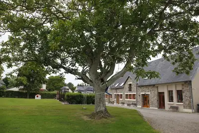 Image de Une magnifique maison de vacances à la maison - et un superbe jardin pour toute la famille