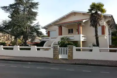 Image de Maison 90 M 2 Chambres A 50m De La Plage, Salle De  Detente Commune, Spa  Sauna