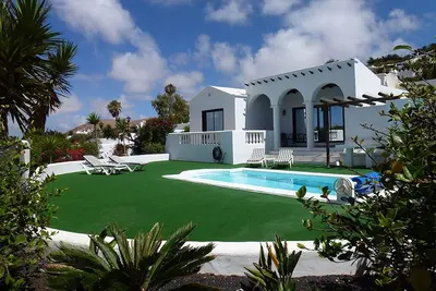 Image de Villa Shibui Nazaret Lanzarote avec piscine privée chauffée et jardin
