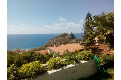 Appartement exclusif de 76 m² à aire ouverte dans une villa avec vue panoramique