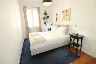 Image de Sete Rios, Near Zoo Lisboa/ free Wifi