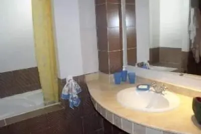 Image de Appartement Piscine Momo 20/6  Marina Sur  La Plage Agadir 2ch 2bains 1salon