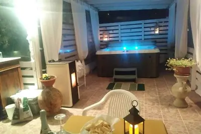 Image de B&B FalcoBianco - Vin et jacuzzi
