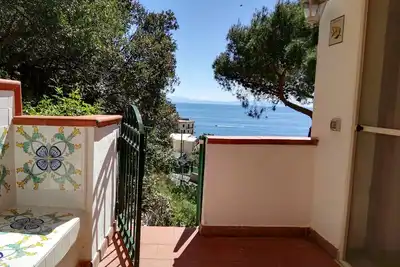 Image de Maison Bouganville sur la cĂ´te amalfitaine