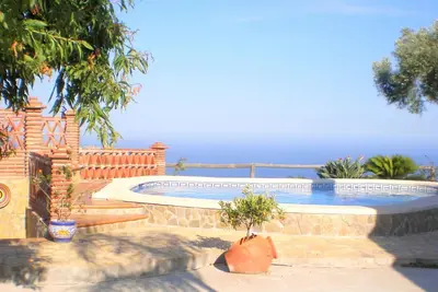 Image de Maison avec une vue incroyable sur Nerja et la Méditerranée