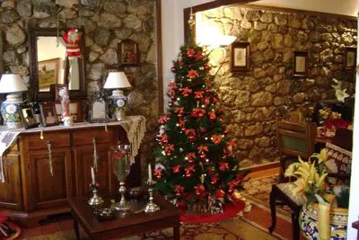 Image de À καταλυμα ονομαζετε Stone House και μπορει καποιος να το επισκεφτει μεσω