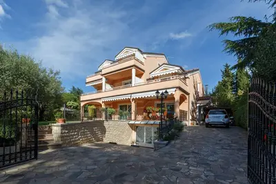 Image de Appartement face à la mer, plage, tennis, Wi-Fi, climatisation, Grill, parking