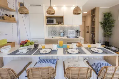 Bel appartement rénové avec vue sur la mer sur l'île de Losinj, Croatie