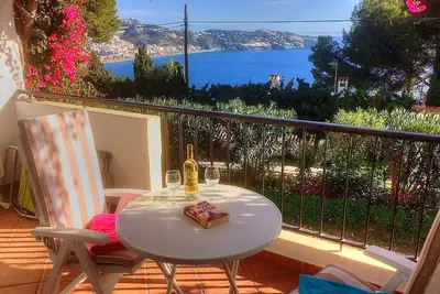 Image de 2 bed apartment with beautiful views and communal pool