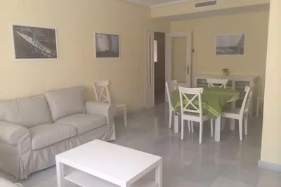 Image de 3 chambres et 2 salles de bain complètes, très confortables et bien équipées.