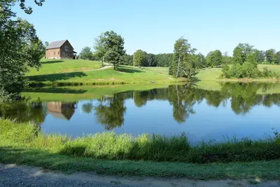 Image de Whippoorwill Cabin - Cabine de charme dans le mont. Airy Nc