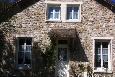 Image de Charmante maison au calme  à barbizon située à 200 mètres de la forêt