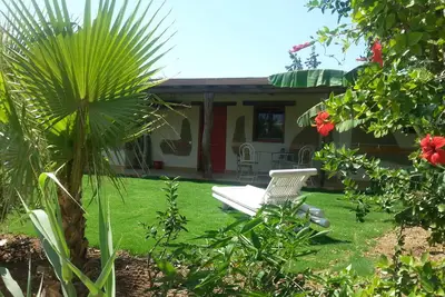 Image de Nouvelle argile maison de vacances de charme, de 2018 piscine communautaire, jardin privé