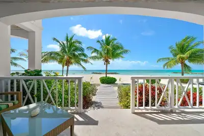 Image de Sur la plage | Nouvelle inscription | Luxe | Piscine | BluestSea
