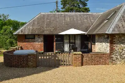 Image de Charmant animal de compagnie et familial Cottage de 2 chambres Ă coucher Ă Challock, Kent