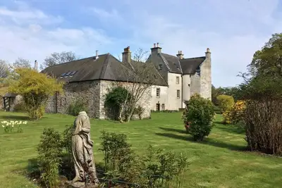 Image de Le Vieux Newton de Doune est un petit château situé en bordure du village de Doune
