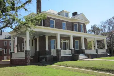 Image de Beach Front Historic Home - Deux maîtres Br avec lits king Vue Sur L'Eau Incroyable
