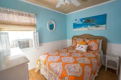 Image de Cottage 2 chambres récemment rénové sur la plage. (Le Cottage Kaitlyn)