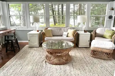 Image de Propriété riveraine familiale sur le lac Joseph, Muskoka