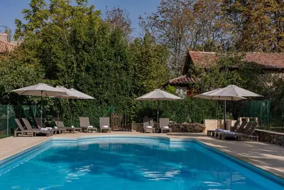 Image de Le Pigeonnier 3* - Gîtes de Pehillo à Nérac - Piscine & Nature