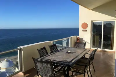 Image de Las Palmas Resort at Sandy Beach: Condo Grande 704