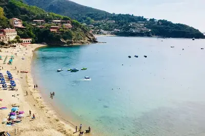 Image de À deux pas du coeur de Capoliveri, attique mansardé avec vue panoramique