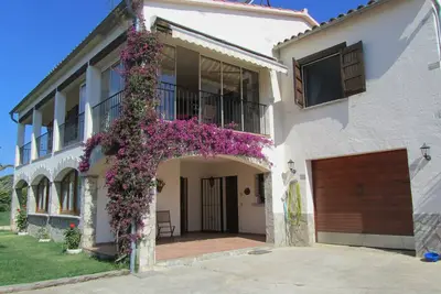 Image de Bel appartement de vacances avec piscine u. vue sur la mer